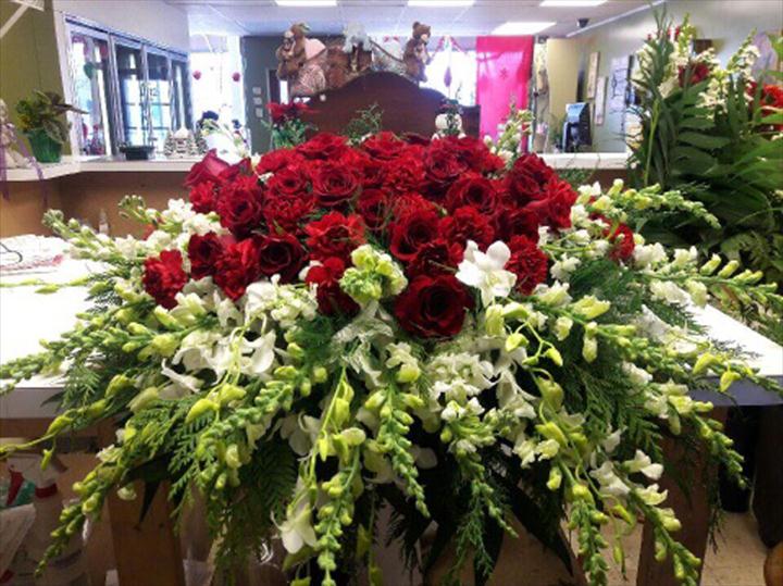 The Village Flower Shop Bensenville, IL